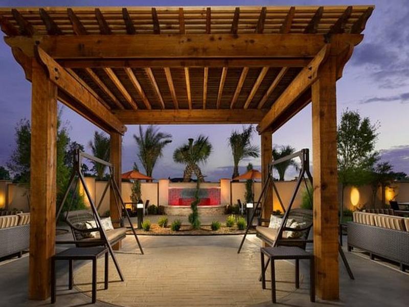 Courtyard Nw/290 Corridor 3*