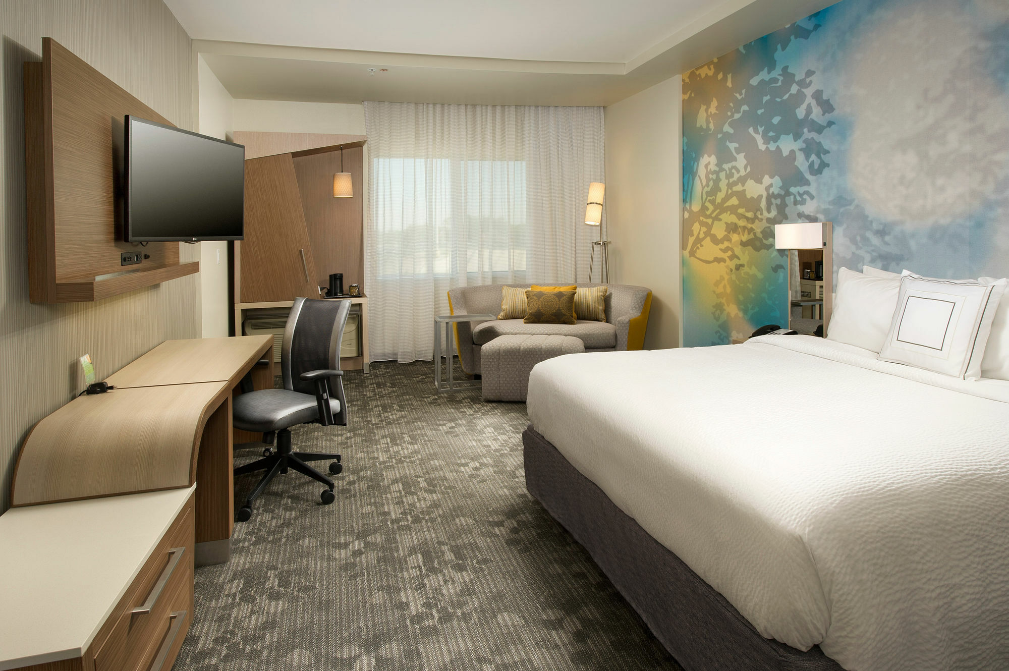 Courtyard Nw/290 Corridor 3*