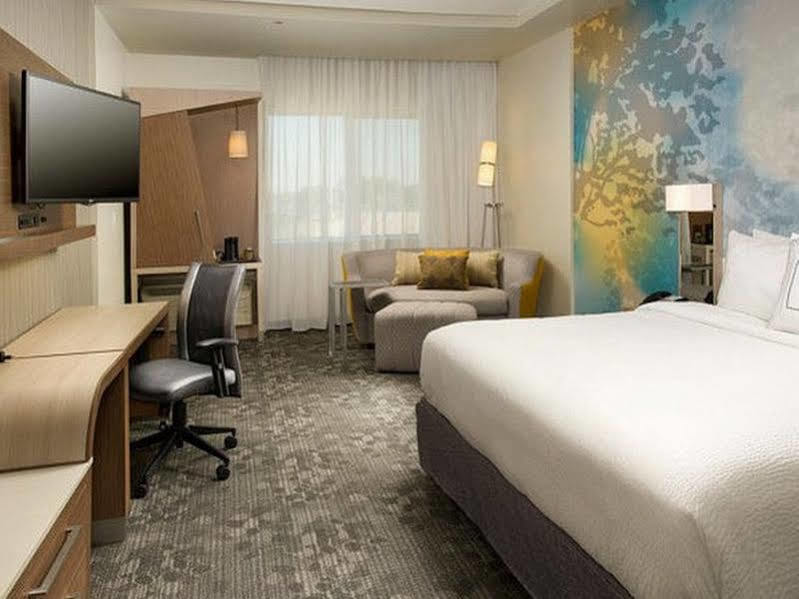 Courtyard Nw/290 Corridor 3* Houston
